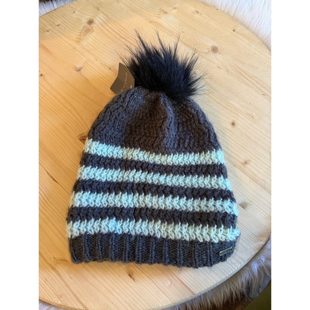 Pistil knit hat